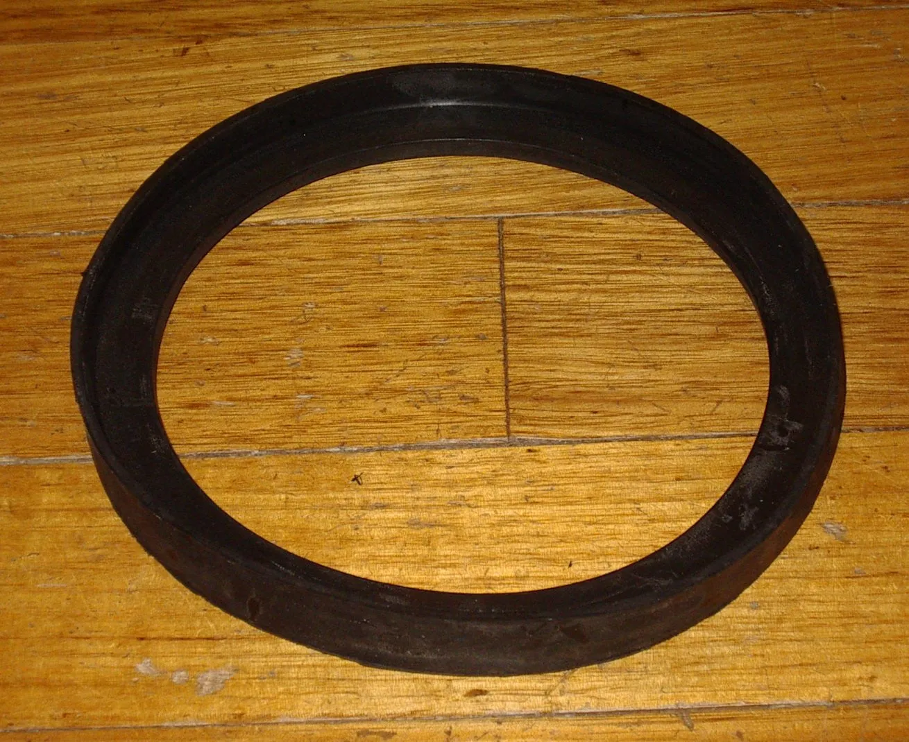 145mm Rubber Sealing Ring for Vac Motor Mounting - Part # MG000, 33700529