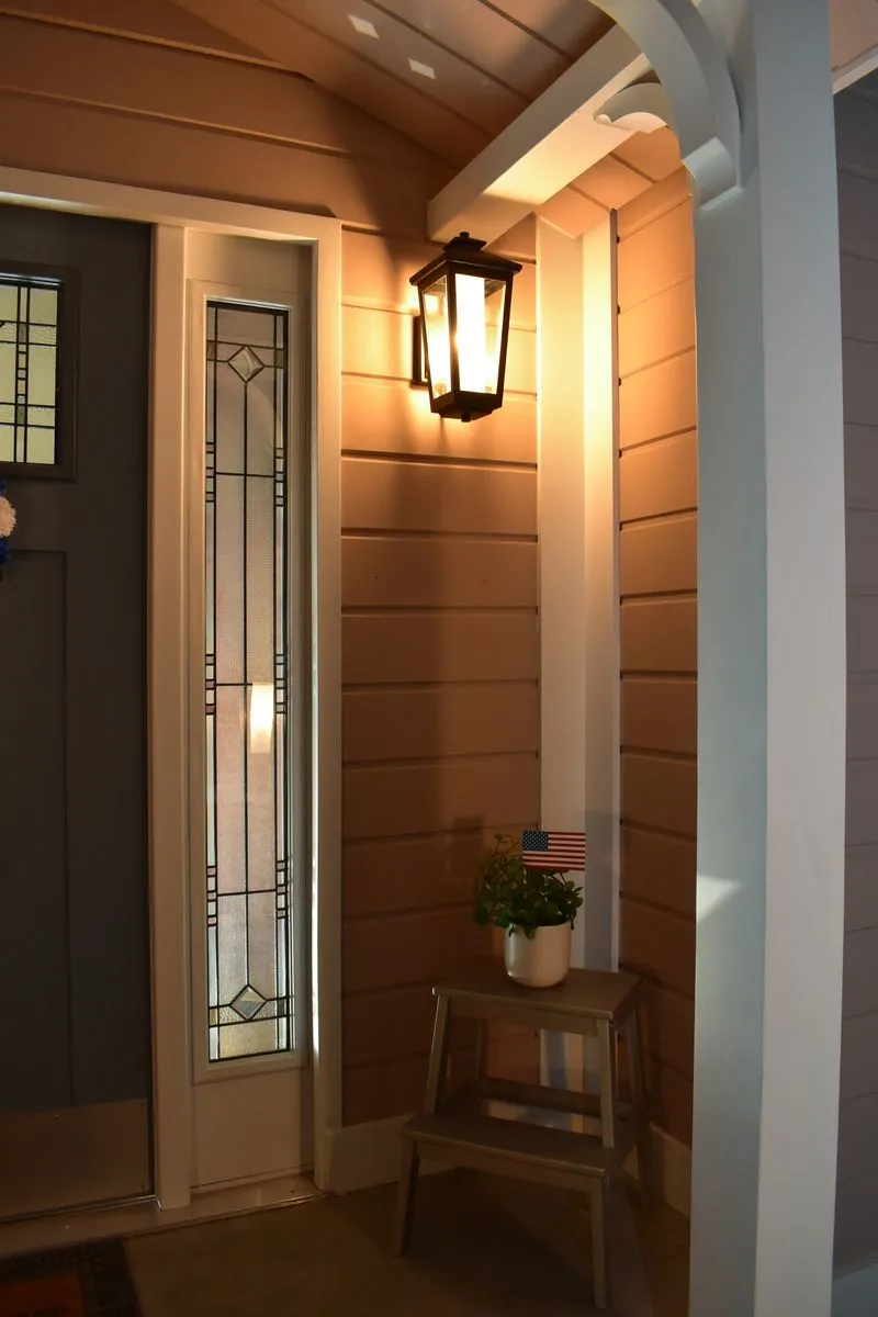 Aberdeen Outdoor Wall Sconce