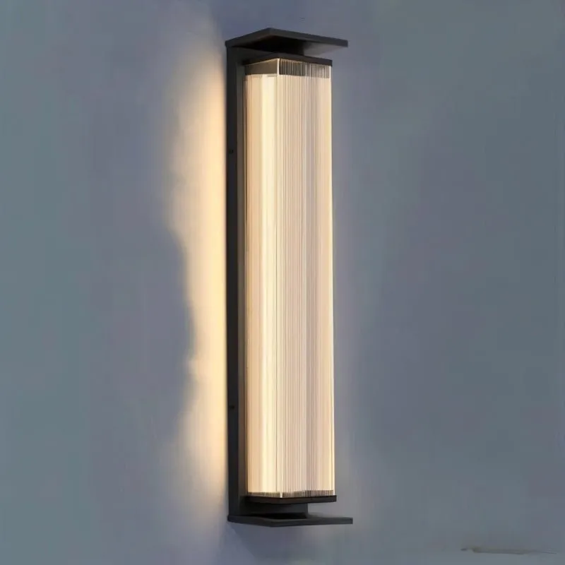 Baraq Outdoor Wall Lamp