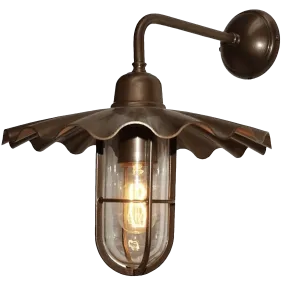 Brass Scallop Wall Light