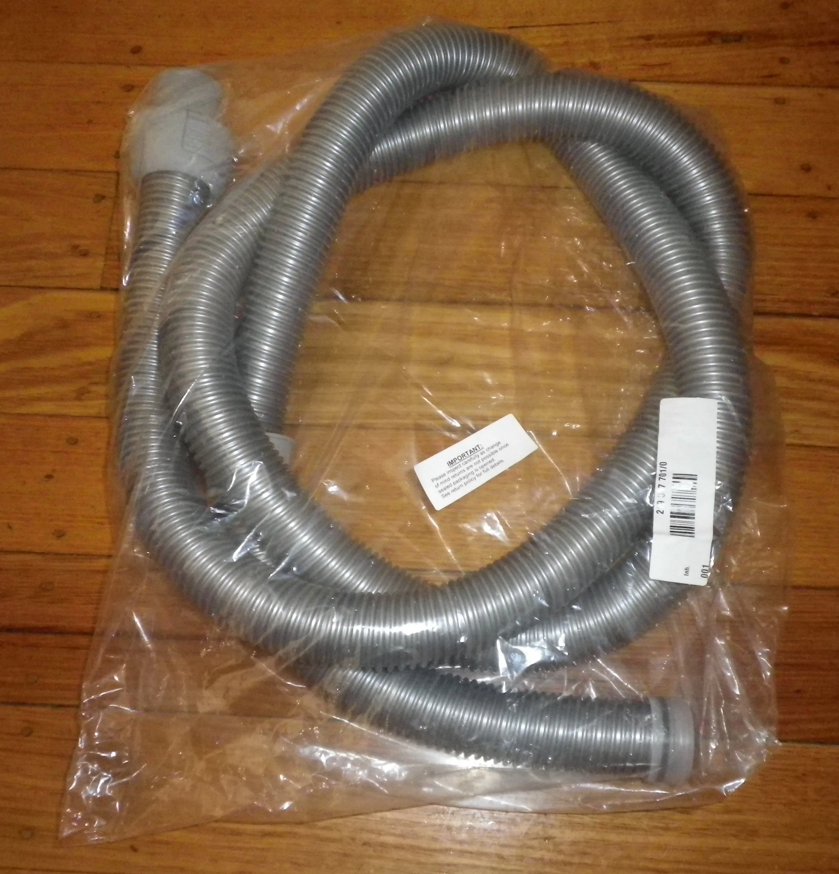 Electrolux ErgoBox XXL160 Hose without Bent End Piece Part # 2193977010