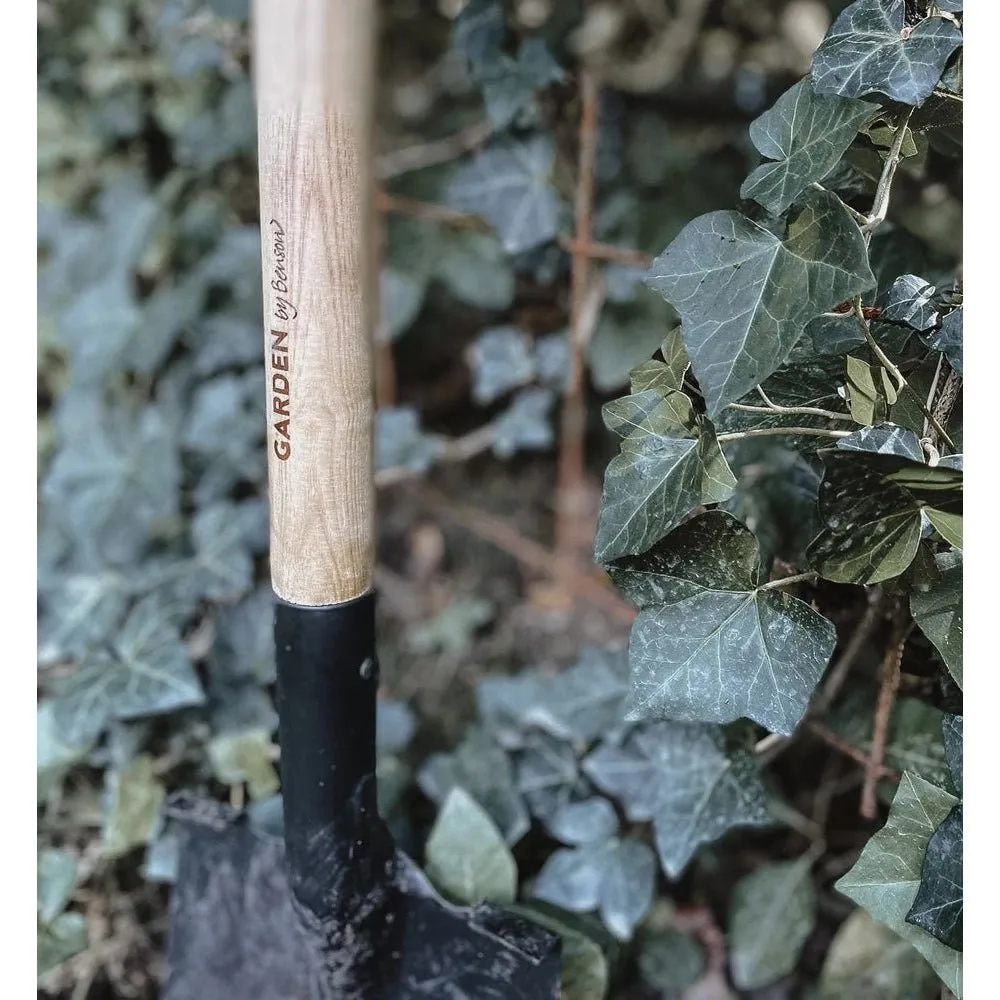 Garden Shovel Deluxe in Matte Black by Benson