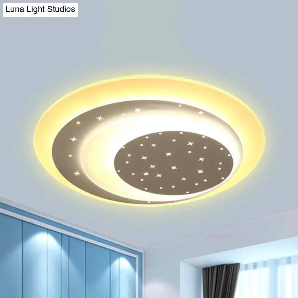 Starlit Acrylic Crescent LED Ceiling Light: A Romantic Flushmount for Girls' Bedroom