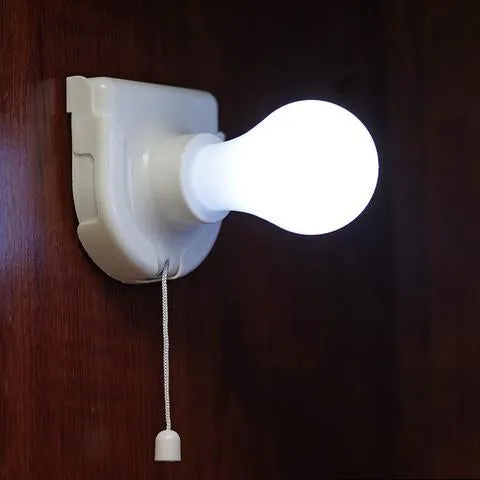 Wholesale Battery Operated Cordless Stick Up Light Bulb For Cabinet Closet Lamp